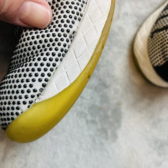 NOBULL Outwork Athletic Running‎ Shoes Sneakers Womens 7.5 Black White - Picture 8 of 12